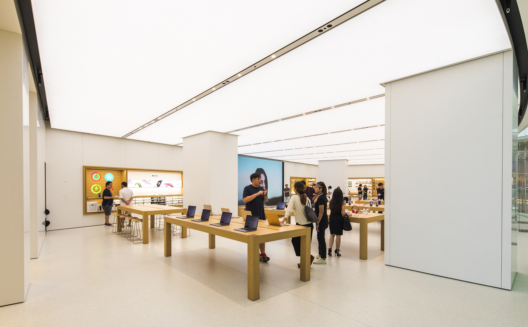 image of APPLE JEWEL CHANGI AIRPORT