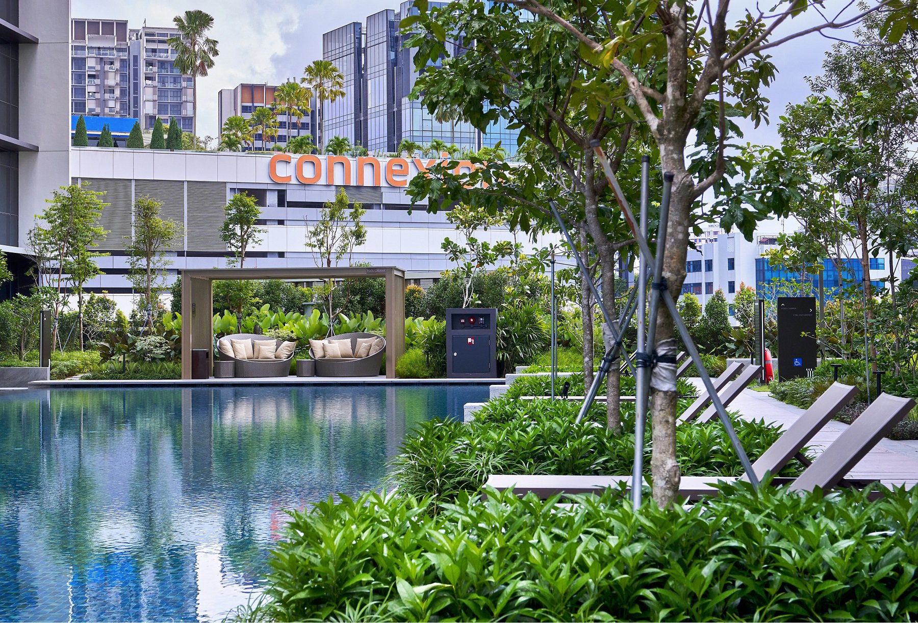 image of PICCADILLY GRAND AND GALLERIA